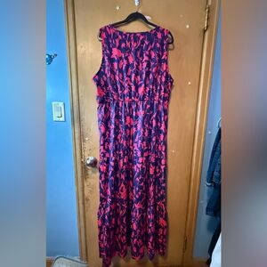 Floral Sleeveless Maxi Dress - Pink and Blue size XXL
100% polyester